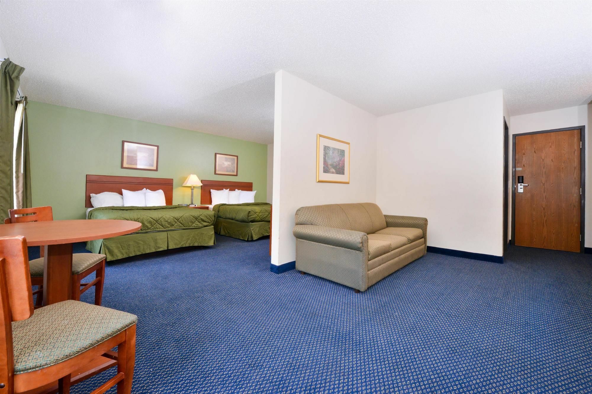 Days Inn & Suites By Wyndham Wisconsin Dells Exterior foto